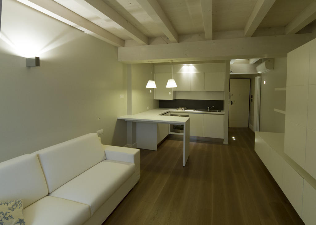 La Casa Del Porto Apartment Lovere Ruang foto