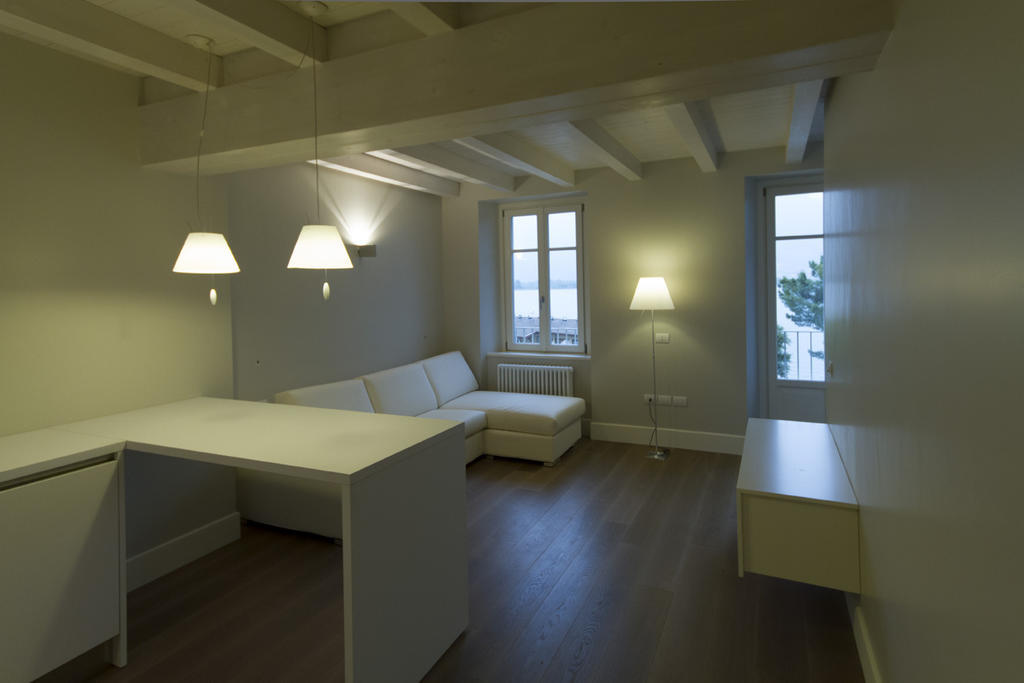 La Casa Del Porto Apartment Lovere Bagian luar foto