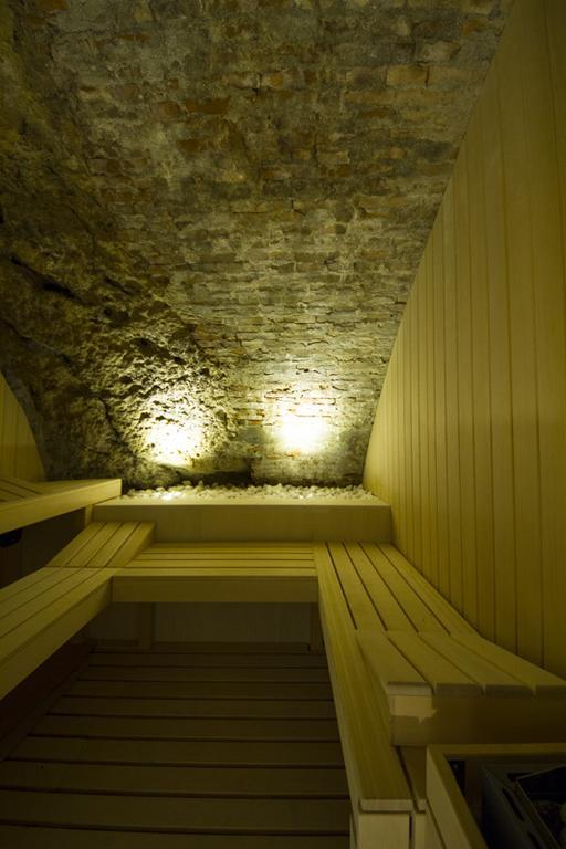 La Casa Del Porto Apartment Lovere Bagian luar foto