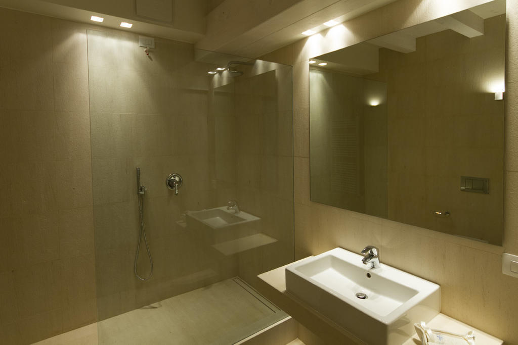 La Casa Del Porto Apartment Lovere Ruang foto